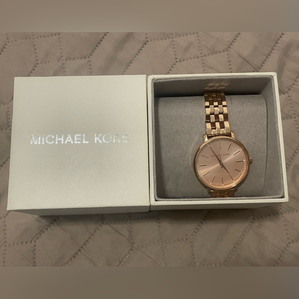 Michael Kors Parker watch in rose gold